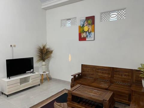 Communal lounge/ TV room