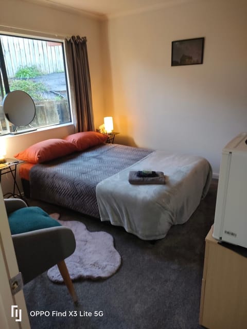 Bed, Coffee/tea facilities, Bedroom, Swimming pool