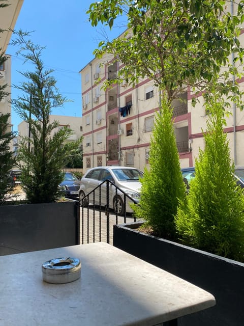 Riara Home House in Vlorë