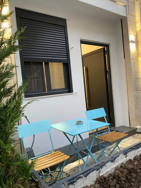 Riara Home House in Vlorë