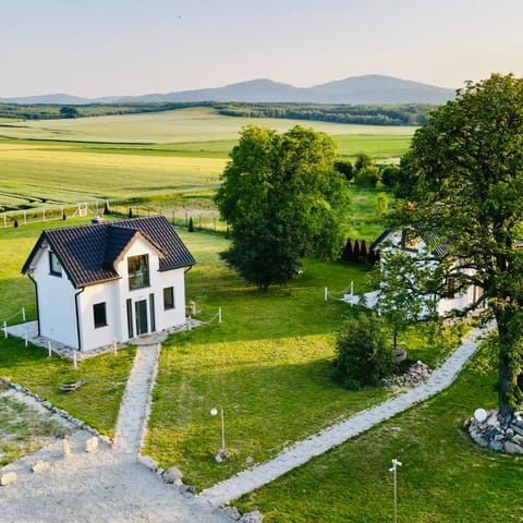Property building, Nearby landmark, Spring, Day, Natural landscape, Mountain view