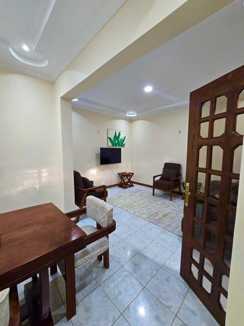 TV and multimedia, Living room, Dining area