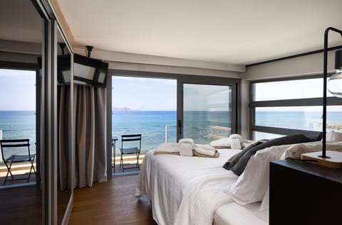 Bed, View (from property/room), Balcony/Terrace, Photo of the whole room, Bedroom, Sea view