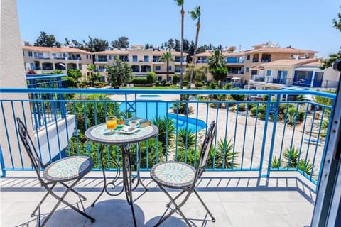 Balcony/Terrace, Pool view, Swimming pool
