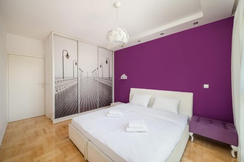 Bed, Photo of the whole room, Bedroom, towels, wardrobe
