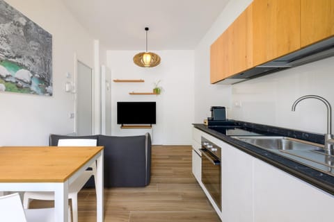 Kitchen or kitchenette, Living room