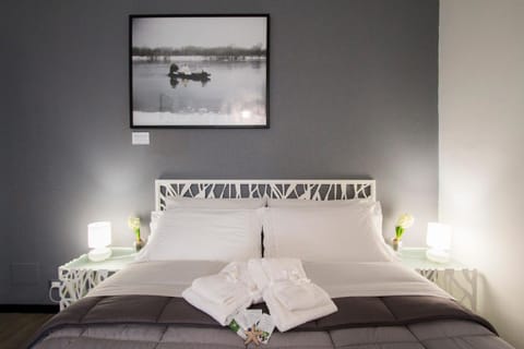Bed, Decorative detail