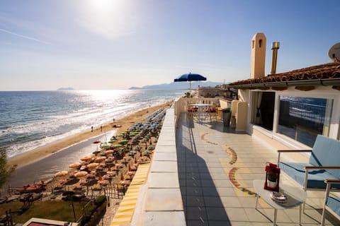 Patio, View (from property/room), Balcony/Terrace, Sea view, Sea view