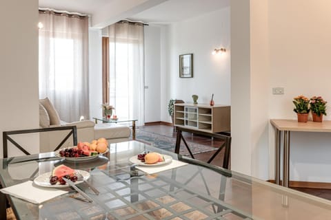 Hela - Sweet Dreams in Florence Apartment in Municipality of Sesto Fiorentino