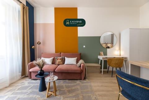 Bed, Living room, Photo of the whole room, Seating area, Bedroom, wardrobe