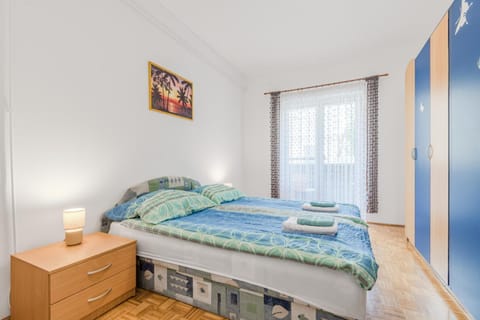 Bed, Bedroom, wardrobe