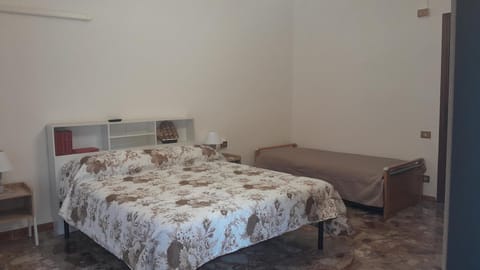 Little Flower Bed and Breakfast in Civitavecchia