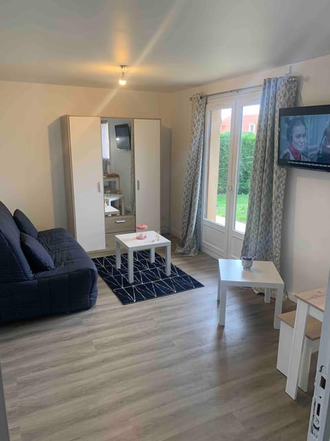 Studio proche mer avec jardin Apartment in Normandy