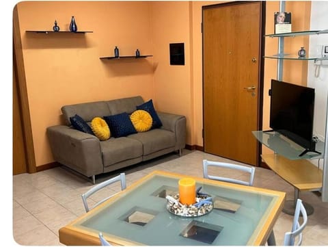 TV and multimedia, heating, air conditioner
