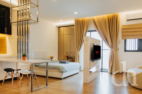 Bed, Living room, Bedroom
