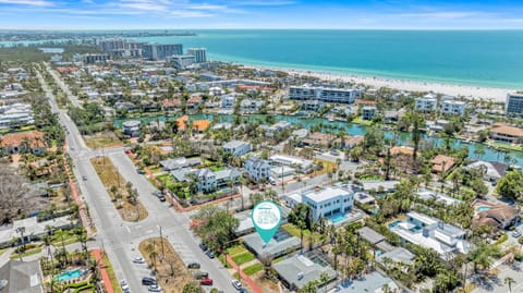 Seabreeze Serenity - 130 House in Saint Armands Key