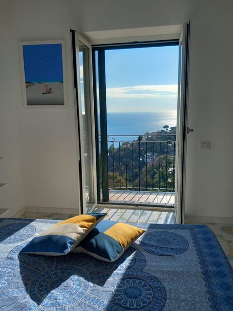 Bed, Natural landscape, Balcony/Terrace, Photo of the whole room, Bedroom, Sea view