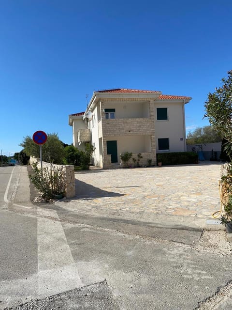 Apartments Sestanka Bed and Breakfast in Novalja