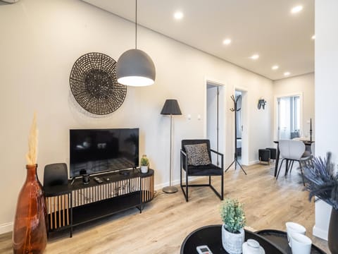 TV and multimedia, Living room, Seating area