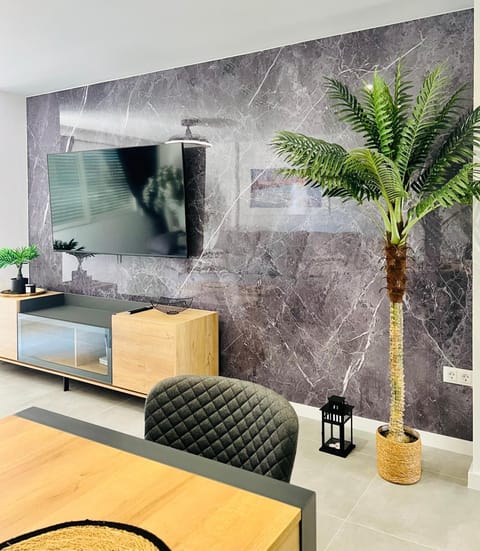 Communal lounge/ TV room, TV and multimedia, Living room, Seating area, Evening entertainment