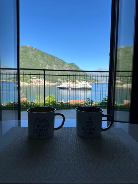 Day, Natural landscape, Coffee/tea facilities, View (from property/room), Balcony/Terrace, Mountain view