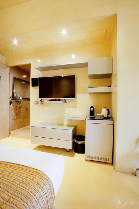 Coffee/tea facilities, Photo of the whole room