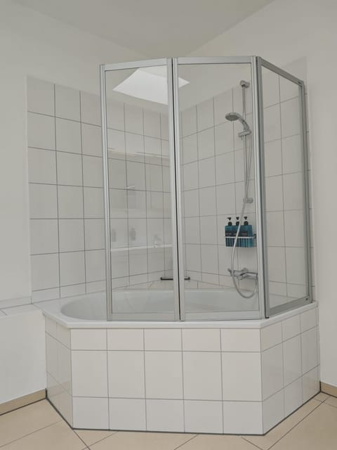 Shower, Bathroom, Bath