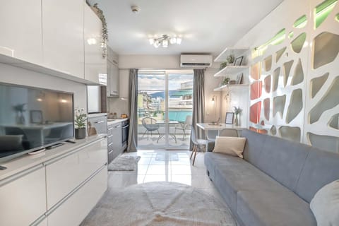 TV and multimedia, Balcony/Terrace, Living room, Seating area, City view, kitchen
