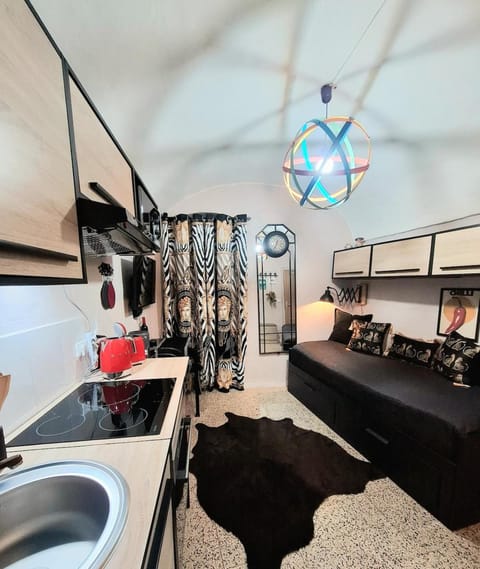 Elegant Studio in the Historic Center Apartment in Sanremo