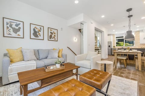 Needle Nest 22 House in Queen Anne