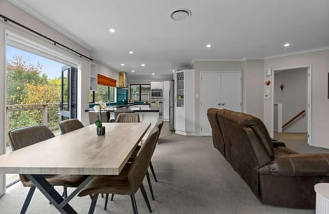 Hamilton Hideout House in Hamilton