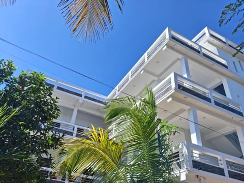 Property building, View (from property/room), Balcony/Terrace