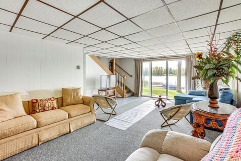Manistee Forest Retreat Group-Friendly Lake House House in Michigan