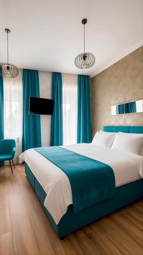 Bed, Seating area, Dining area, Animals, Animals, Bedroom, Pets, pet friendly, pet friendly