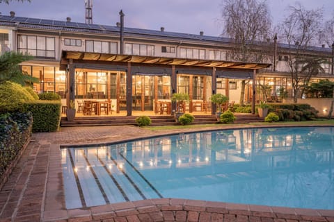 Property building, Pool view, Swimming pool