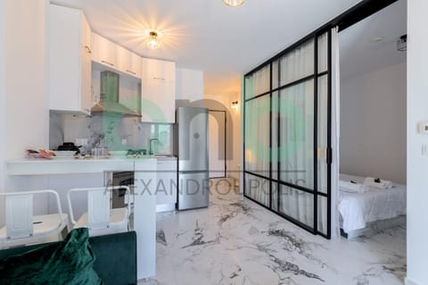 Kitchen or kitchenette, Photo of the whole room