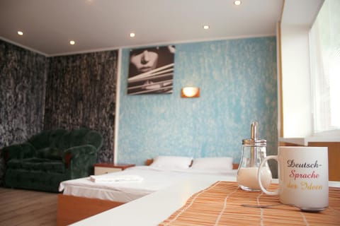 Bed, Photo of the whole room