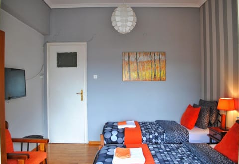 Bed, Living room, Bedroom