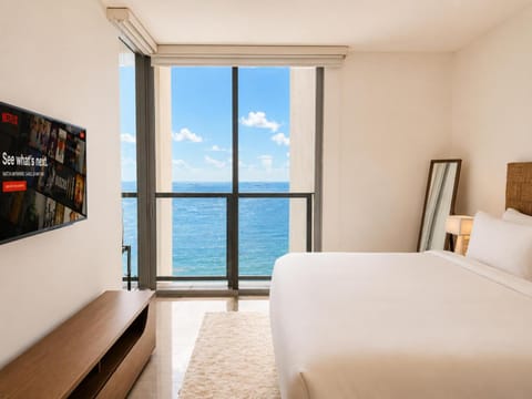 Bed, Natural landscape, TV and multimedia, Photo of the whole room, Bedroom, Sea view