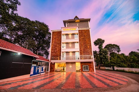 Property building, Day