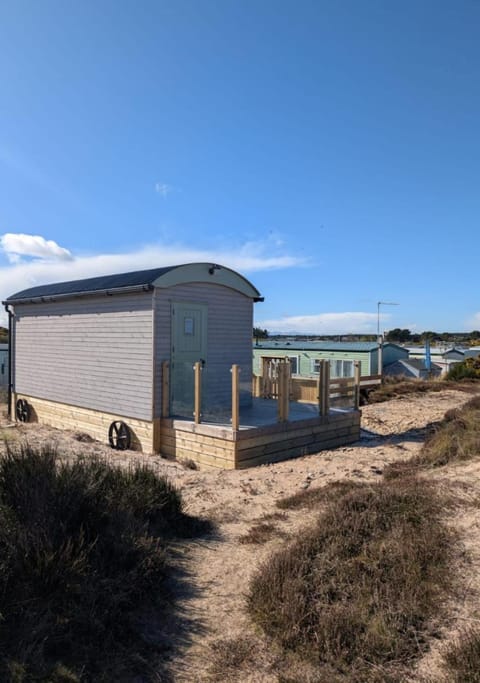 Property building, Natural landscape