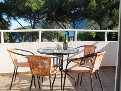 Patio, View (from property/room), Balcony/Terrace