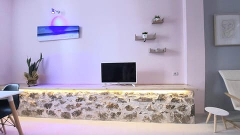 Adorable Downtown Home Apartment in Nafplion