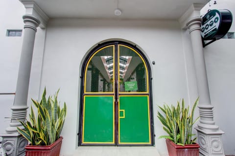 Facade/entrance