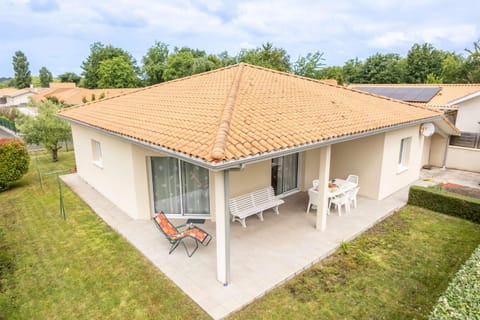 Patio, Day, Garden, Garden view