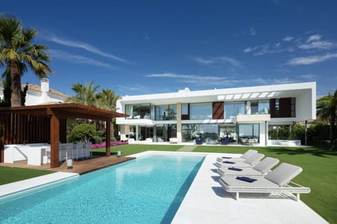 Azure Soul Hideaway Villa in Marbella