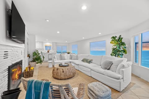 Entire Oceanfront Home Breathtaking 180 Views Near San Francisco House in Montara