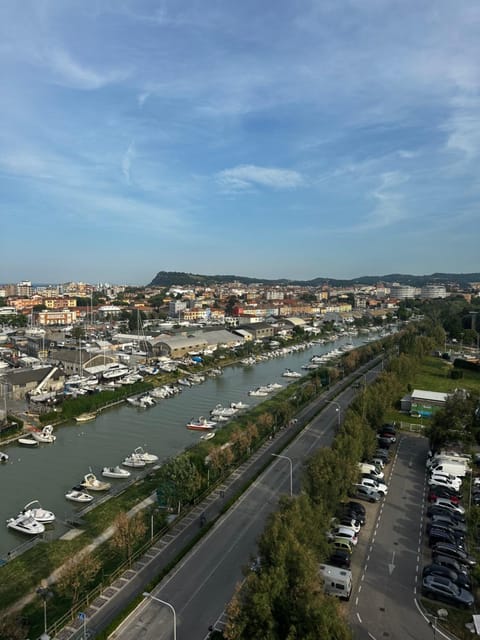 Appartamento fronte mare con vista mozzafiato Apartment in Pesaro