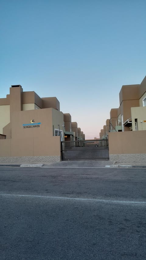 Property building, Street view