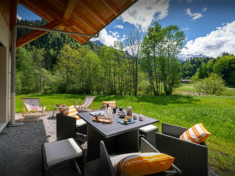 Day, Natural landscape, Summer, Garden, Balcony/Terrace, Garden view, Mountain view